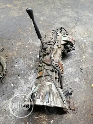 Manual Gear Box 4wheel Toyota Hilux, Prado Call or Whatsapp