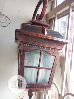 Italian Outside Light