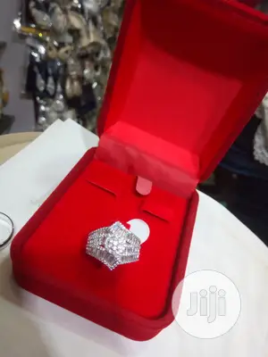 Dubai 925 Ladies Sterling Silver Engagement Ring
