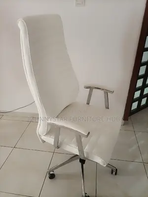 Top Quality Executive Swivel High Back Leather Office Chair.