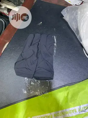 Snooker Glove