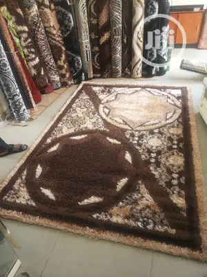 Rug (5/7).