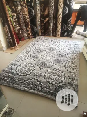 Rug (5/7).