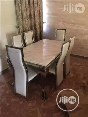 High Quality 6 Sitters Marble Dining Table and Chairs