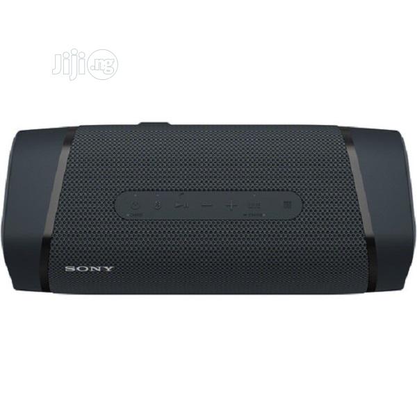 sony black speaker