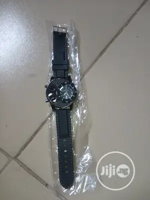 V8 Super Speed Wrist Watch