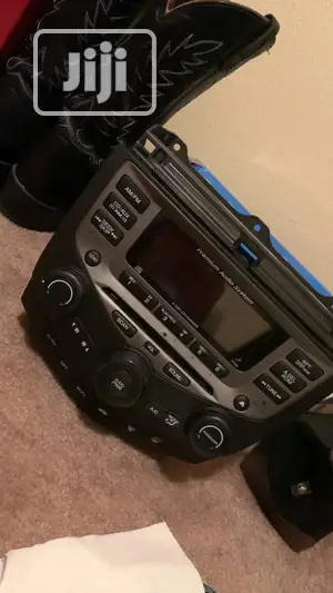 Car Stereo 2003 To 2007 Model Honda Accord(1 Nd 6 Loader)