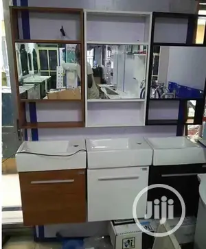 Small Size Cabinet Basin With the Mirror