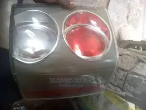 Range Rover Vogue 2006_2008 Tail_light