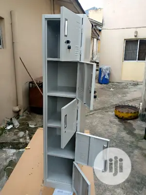 5 Doors Workers Locker