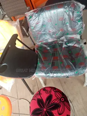 Visitor Chair With Writing Pad