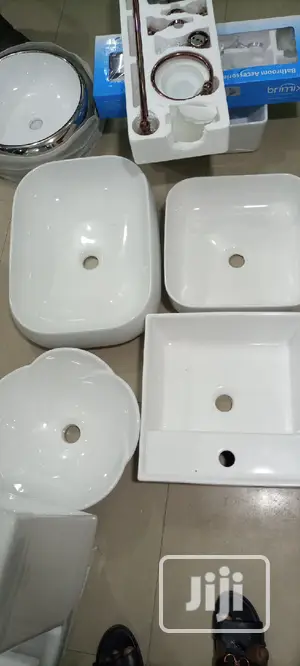 England Wash Handbasins