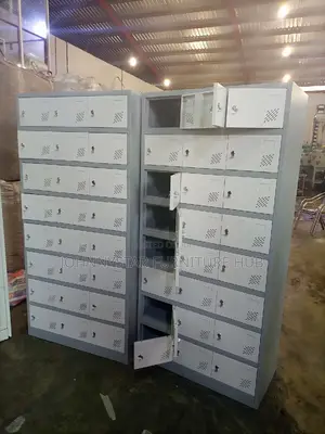 Supermax Metal Lockers by 24 Lockers