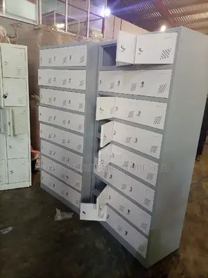 Cassia By 24 Metal Lockers