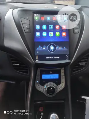 Hyundai Elantra Car GPS PX6 Tesla