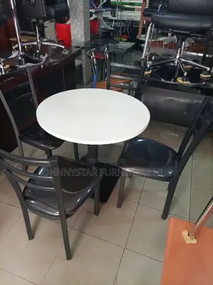 Italian Unique Restaurant 4 Chairs With Tables