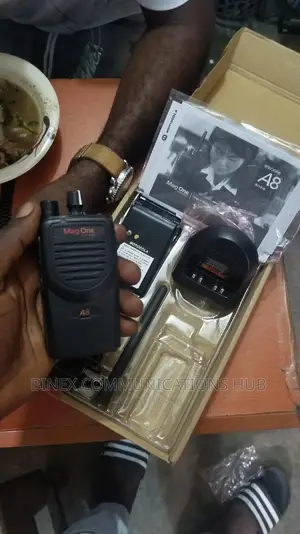 Motorola Magone A8 Walkie Talkie