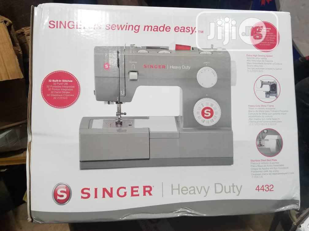 Singer 4432 Sewing Machine 32 Built in Stitches in Lagos Island (Eko