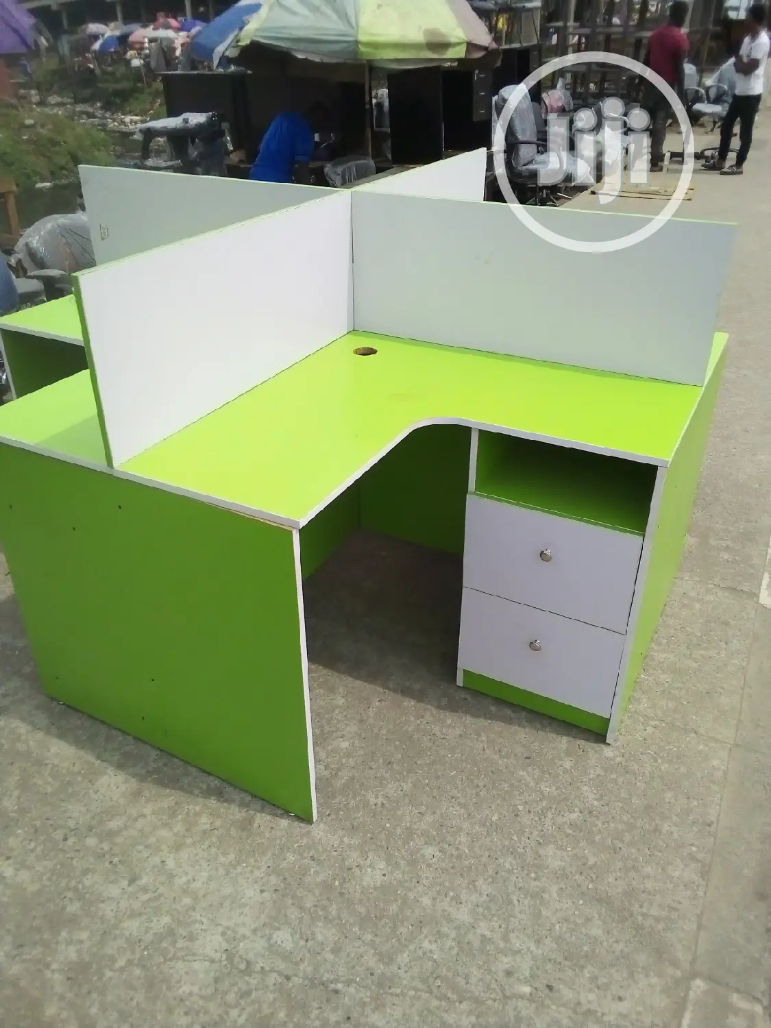 Workstation by Four