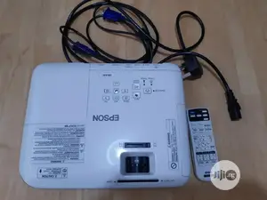 Epson Projector With HDMI Port And Remote