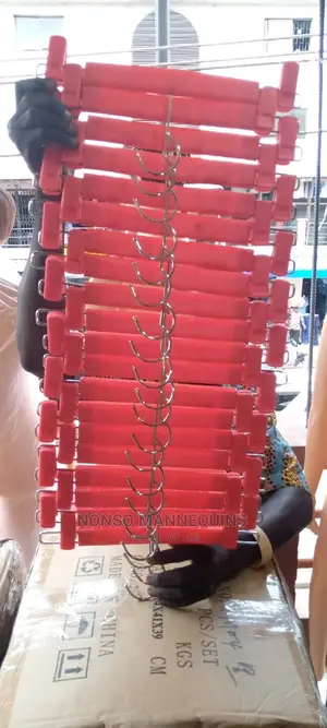 10 Pieces a Bundle Clip Hangers for Skirts and Trousers