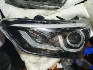 Hyundai Santafe 2014 Model Headlamp