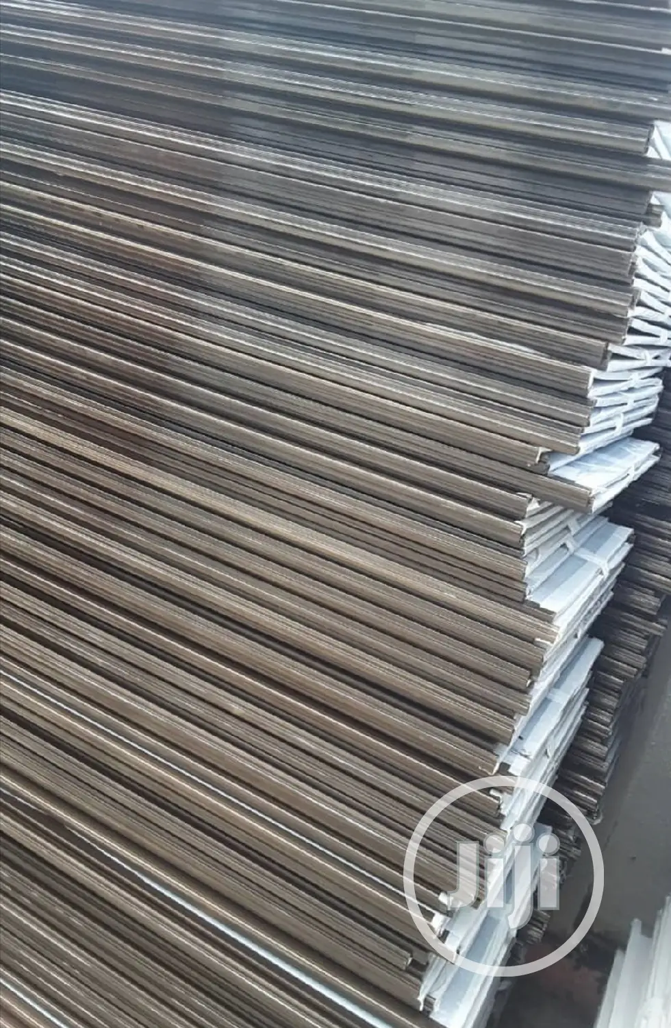 Dampalon Polycarbonate World