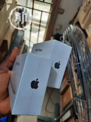 Apple Magic Mouse 2