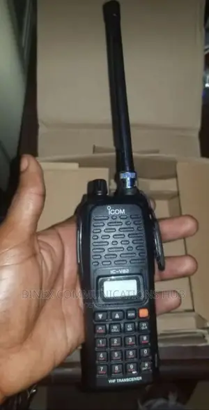 Icom Ic V82 VHF Transciever