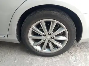 Lexus ES 350 2010 Silver