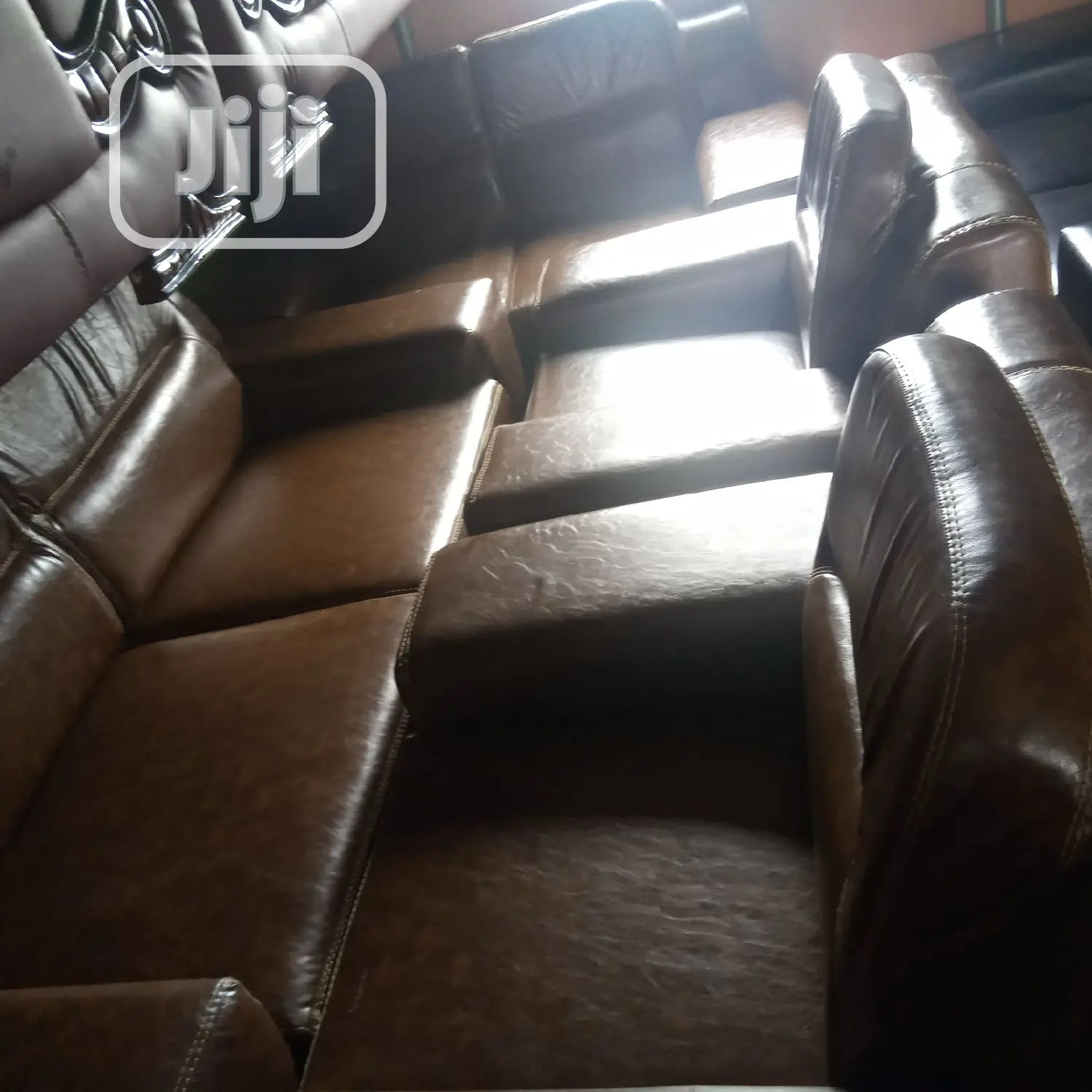 LG Leather Sofas