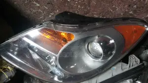 Hyundai Vera Cruz Headlamp 2010