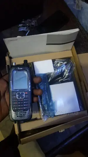 Icom Ic A25N Vhf Air Band Transciever