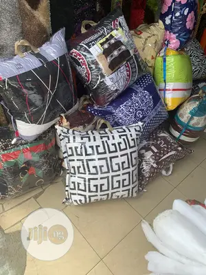 6ft by 6ft Bedsheet and Duvet