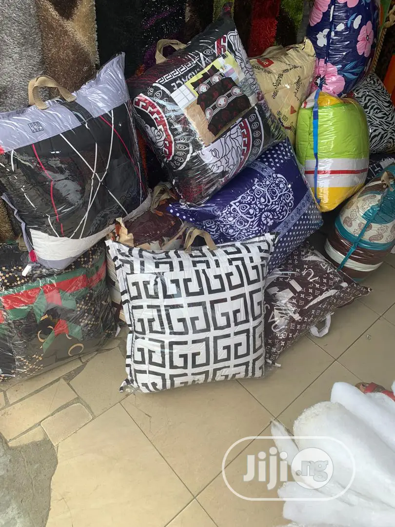 6ft by 6ft Bedsheet and Duvet