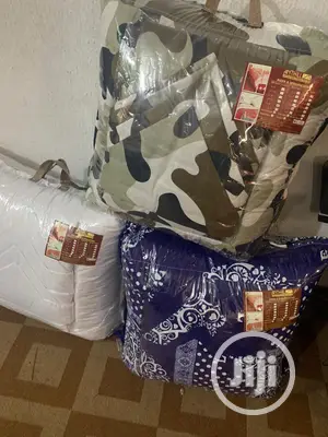 6ft by 6ft Bedsheet and Duvet