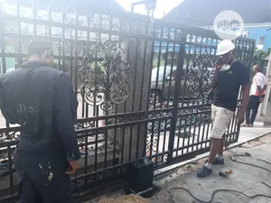 Auto-gate With Solar Panel