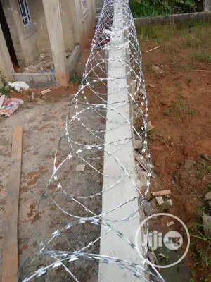 Razor Wire(Barb Wire) And Electric Fence-wire, Get The Best