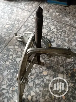 Puller 10"