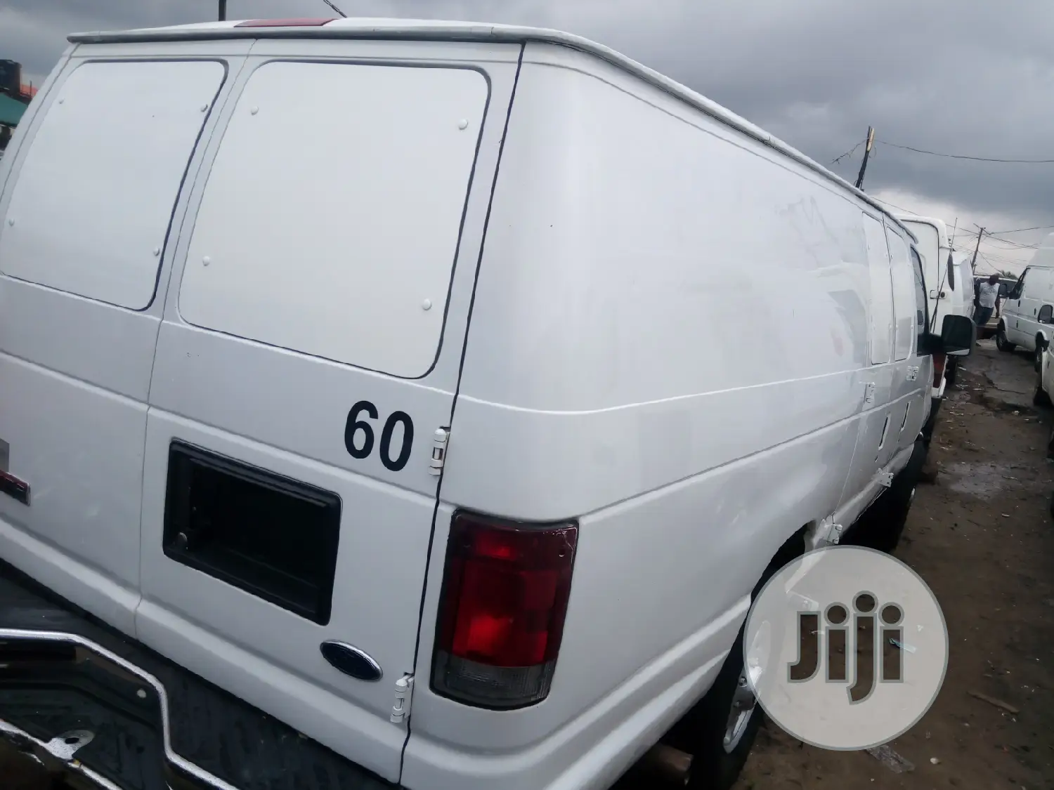Ford E350 2006