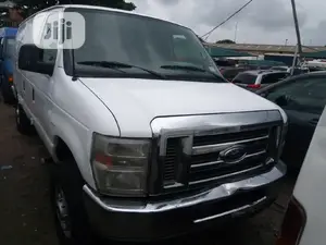 Ford E350 2006