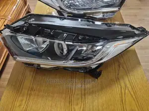 Headlamp ( Touring) 2019 Honda HRV