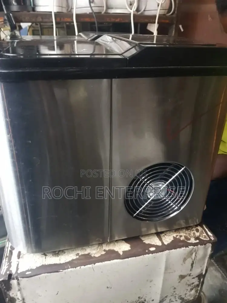 Ice Cubes Maker