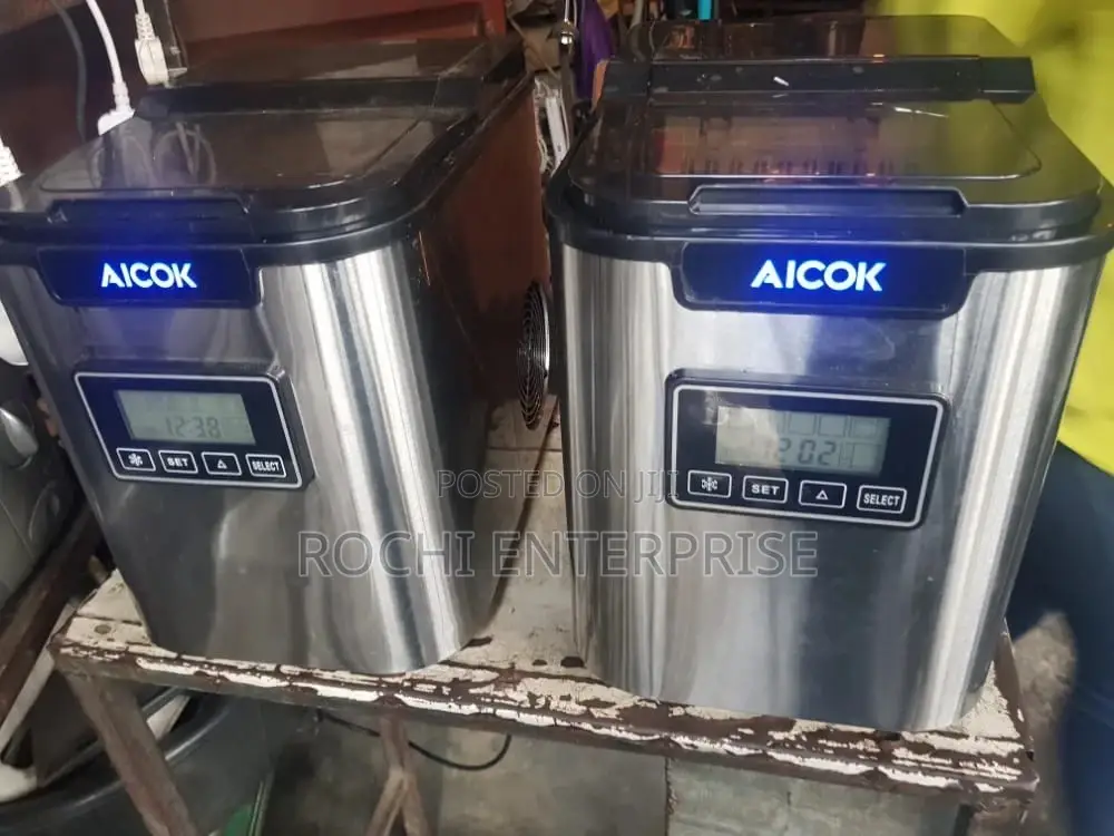 Ice Cubes Maker