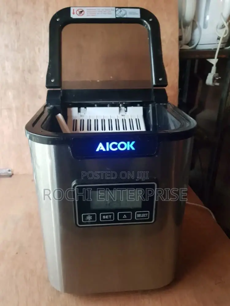 Ice Cubes Maker