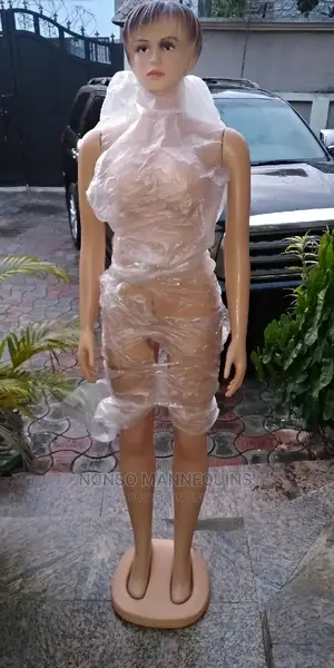 Detacahable Head And Hands Full Body Plastic Female Manequin