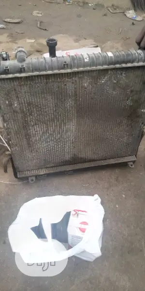 Radiator Nissan Ifinity QX56 2006 Model