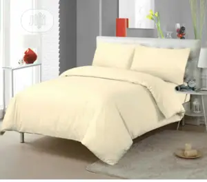 Cream Colour Duvet,Bedspread With 4 Pillowcases
