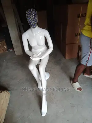 Glossy Female Sitting Down Mannequins