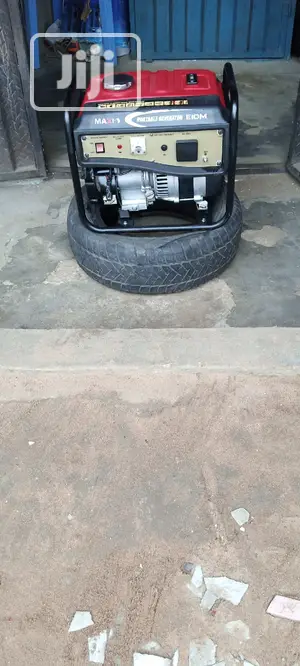 1 Month Old 1.5KVA LG MAXI E10M Medium Size Gen With Receipt